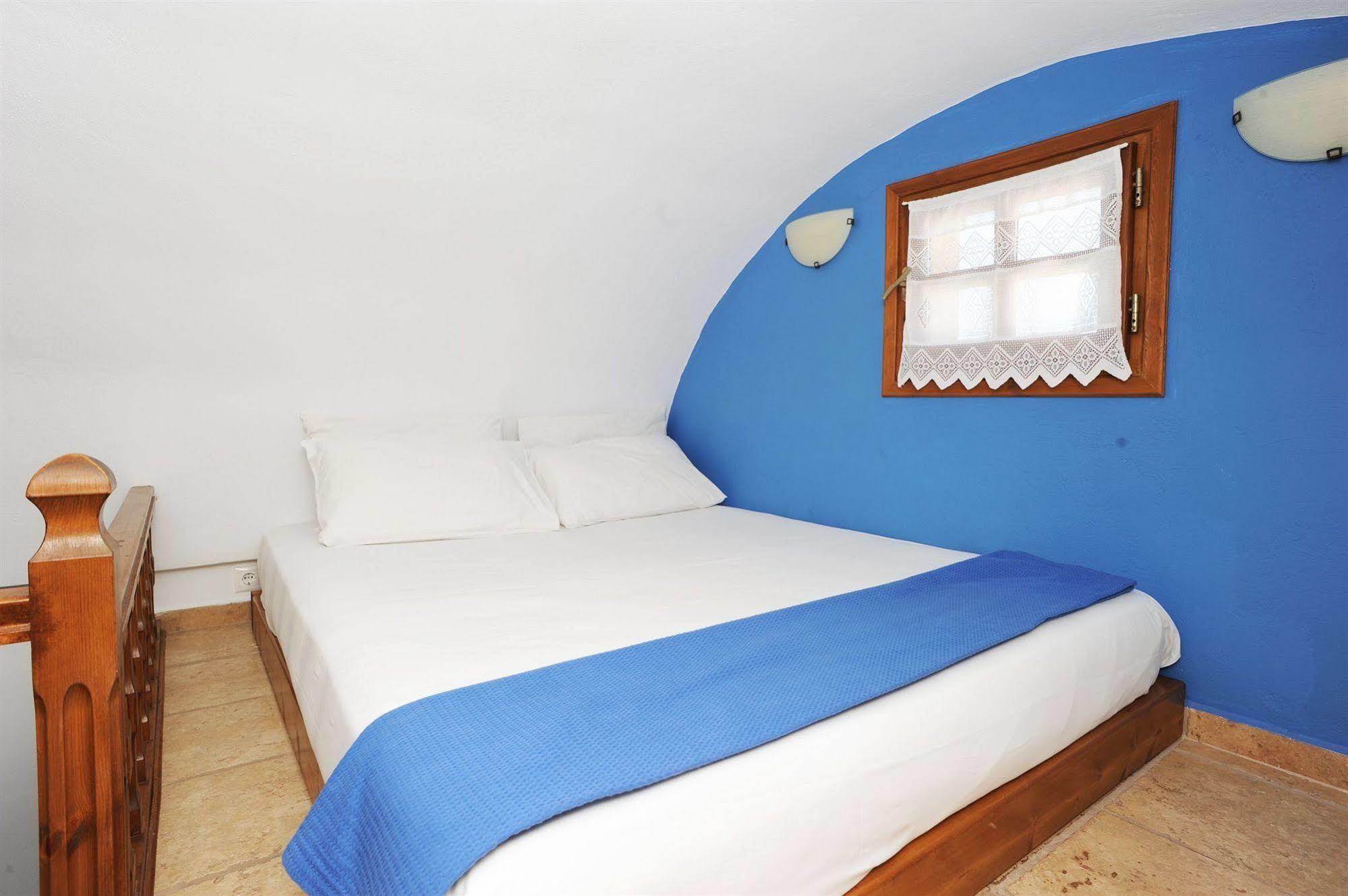 Santorini Mesotopos 3* Fira (Santorini)