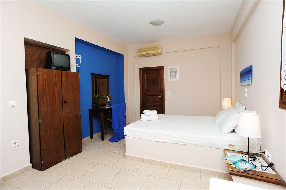 Santorini Mesotopos 公寓式飯店 Firá