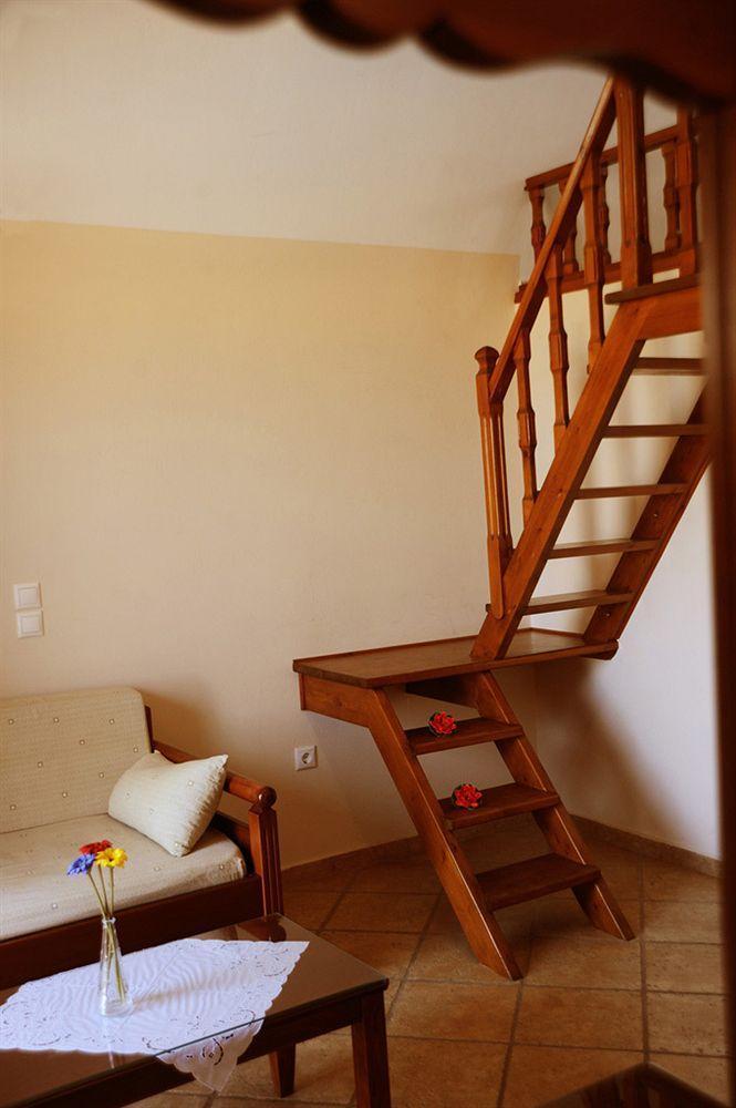公寓式飯店 Santorini Mesotopos 3*